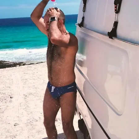 캠프장 Vamos A La Playa 아리시페